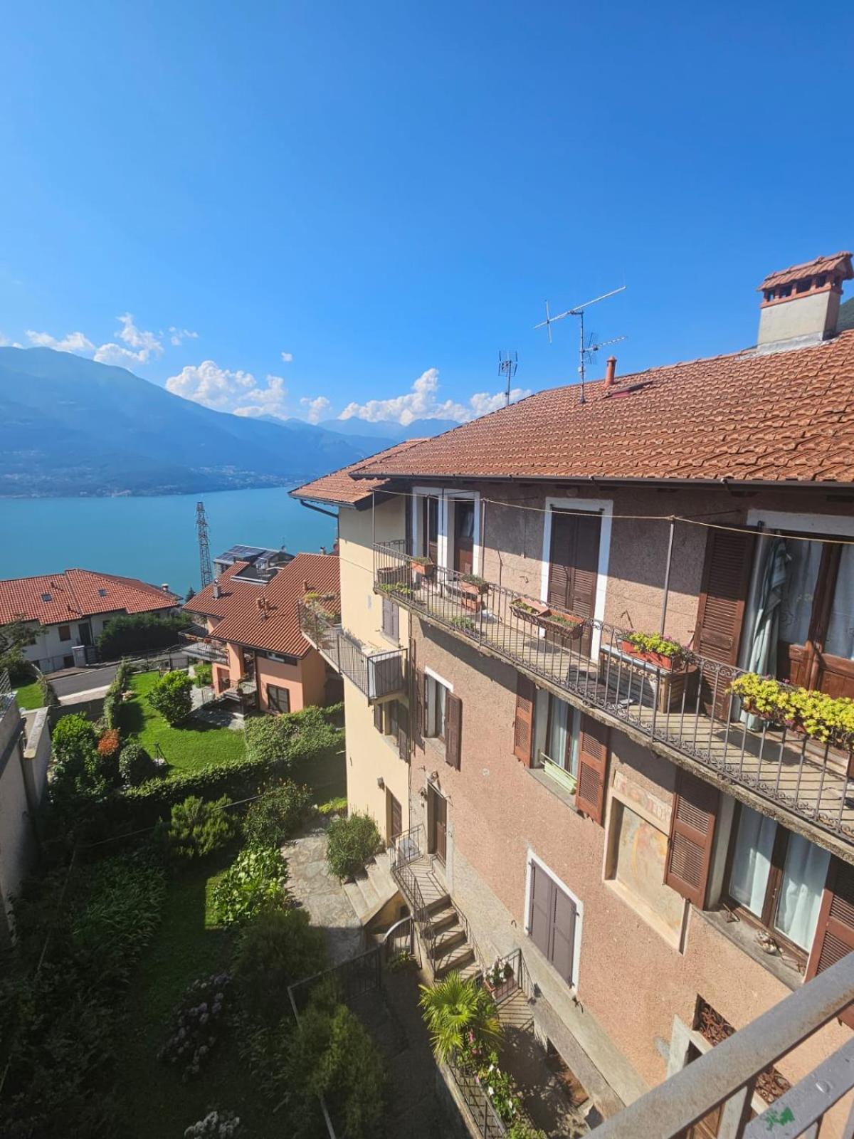 Casa Vacanze Dell'Artista On Como Lake Bellano Eksteriør bilde